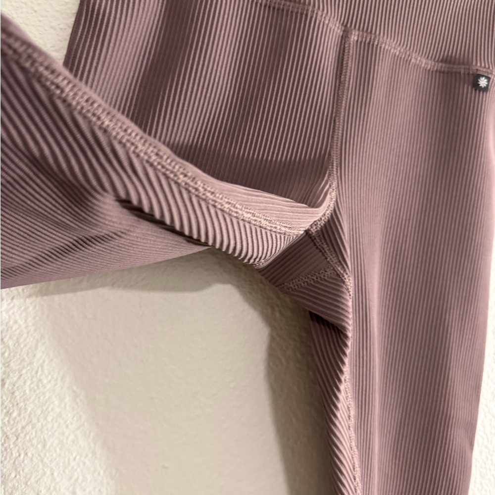 Athleta + Alicia keys Mauve Ribbed Leggings - Picture 4 of 7
